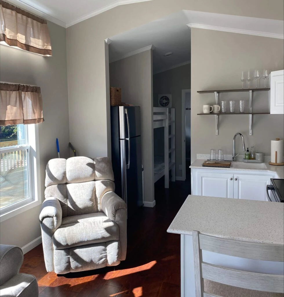 Vacavia Cottages & Cabins park model home