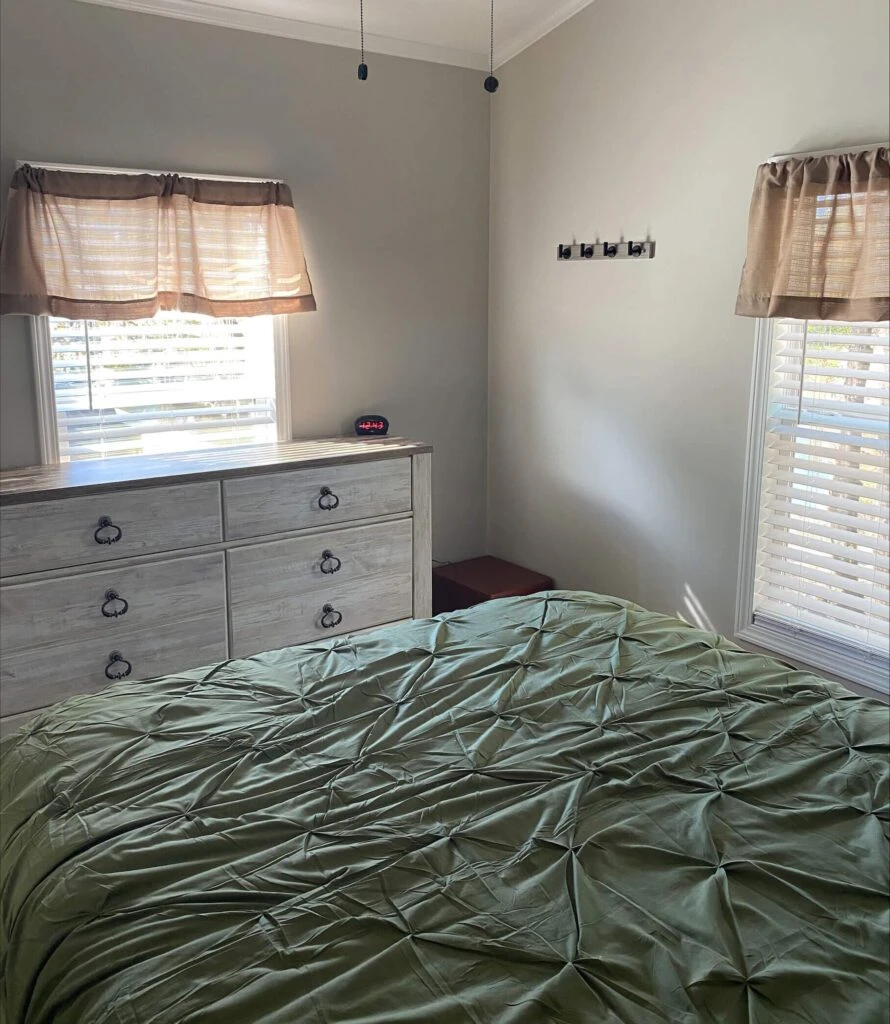 Cottage interior by Vacavia